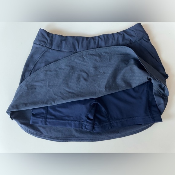 OUTDOOR VOICES EXERCISE SKORT XS - Picture 3 of 6